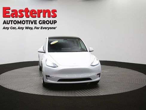 Used 2021 Tesla Model Y Long Range AWD/4WD image 47