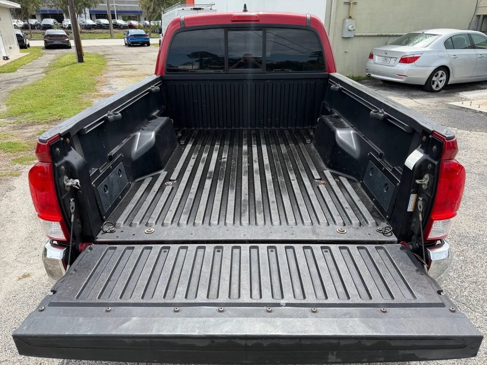 Used 2016 Toyota Tacoma SR5 AWD/4WD image 20