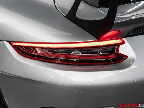 Used 2019 Porsche 911 GT2 RS RWD image 27