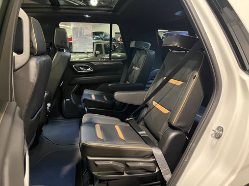 Used 2024 GMC Yukon AT4 w/ AT4 Premium Plus Package AWD/4WD image 27