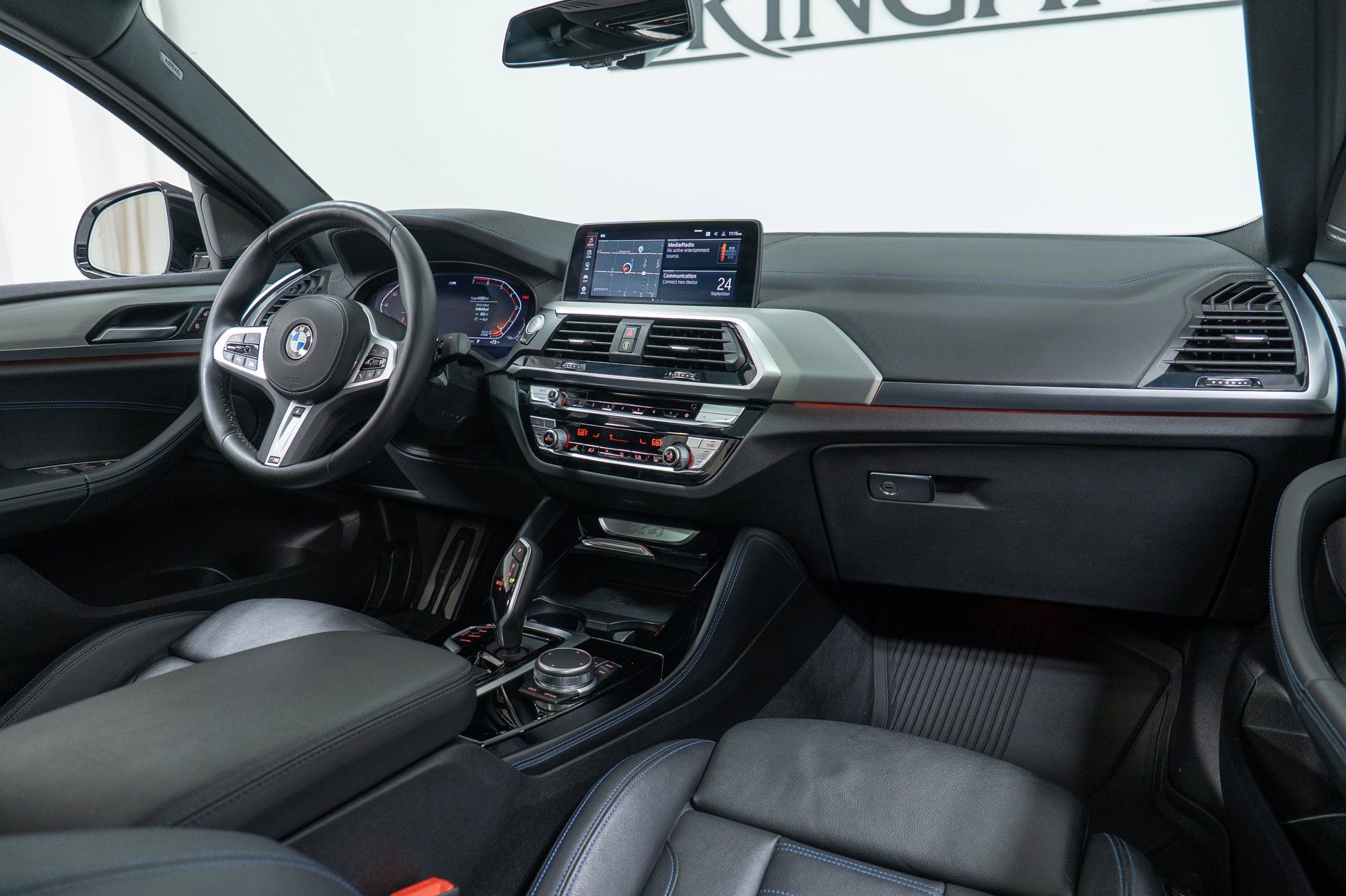 Used 2021 BMW X4 xDrive30i AWD/4WD image 14