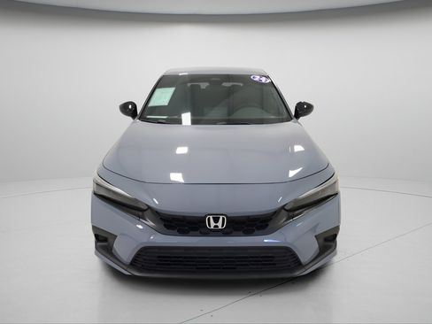 Used 2024 Honda Civic Sport image 2