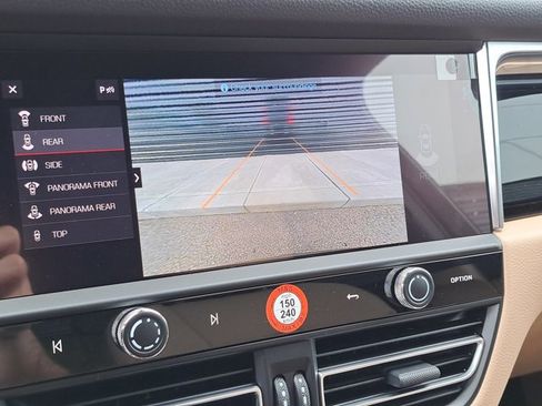 New 2026 Porsche Macan image 31