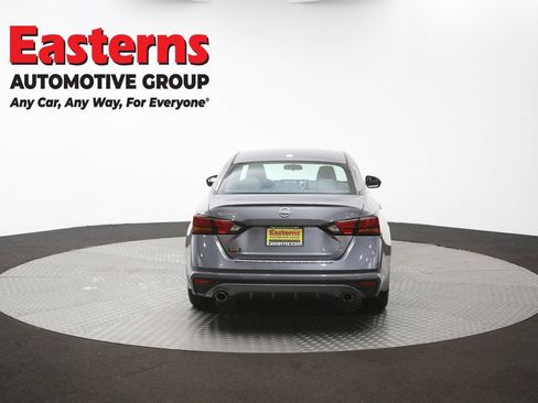 Used 2023 Nissan Altima 2.5 SV w/ SV Premium Package FWD image 37