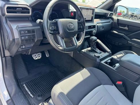 Used 2024 Toyota Tacoma TRD Sport RWD image 12
