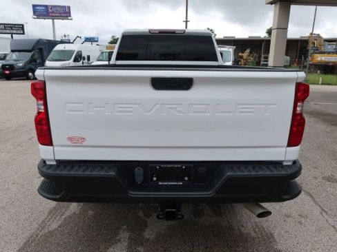 Used 2022 Chevrolet Silverado 2500 W/T w/ WT Convenience Package AWD/4WD image 4