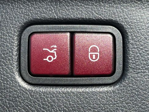 Certified 2025 Mercedes-Benz S 580 4MATIC Sedan image 11