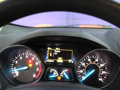 Used 2017 Ford Escape SE AWD/4WD image 19
