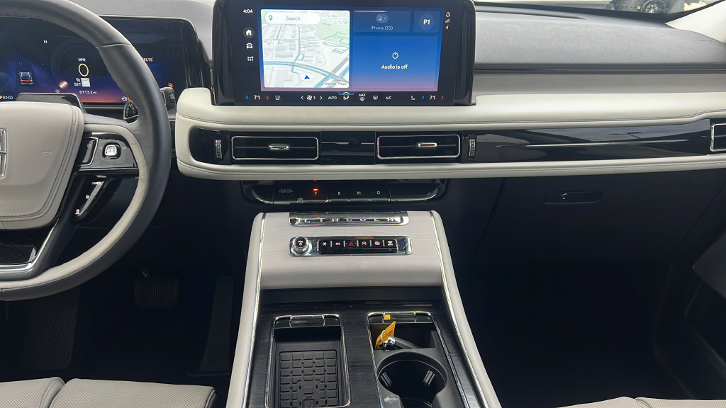 Used 2025 Lincoln Aviator Reserve w/ Luxury Package AWD/4WD image 6