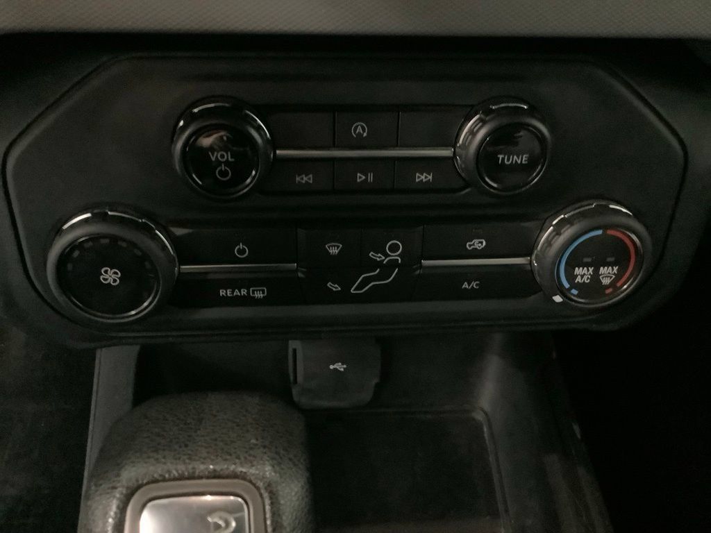 Used 2022 Ford Bronco 4-Door AWD/4WD image 18