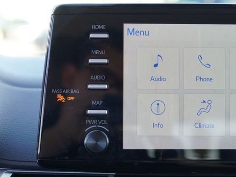 Certified 2024 Toyota Sienna LE image 23