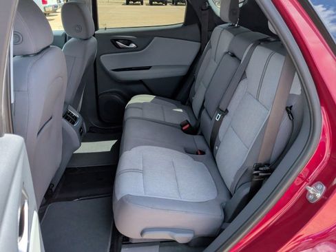 Used 2019 Chevrolet Blazer LT FWD image 31