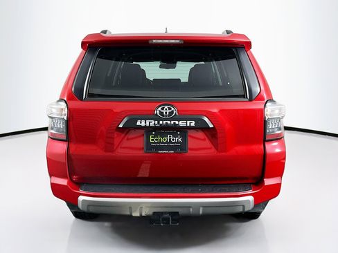 Used 2024 Toyota 4Runner TRD Off-Road Premium image 7