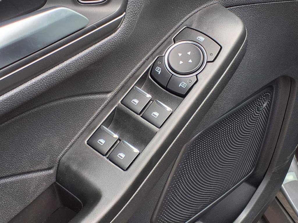New 2024 Ford Escape SE FWD image 15