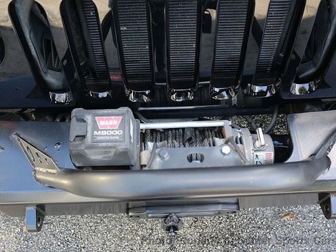 Used 2011 Jeep Wrangler Rubicon w/ PWR Convenience Group image 13