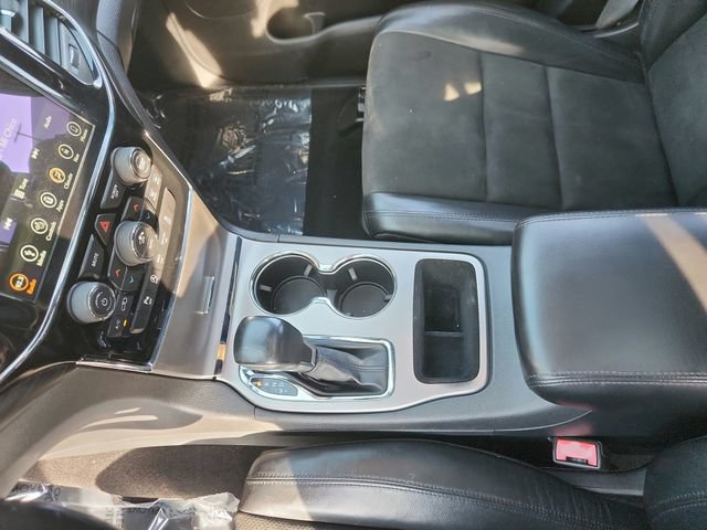 Used 2019 Jeep Grand Cherokee Altitude AWD/4WD image 13