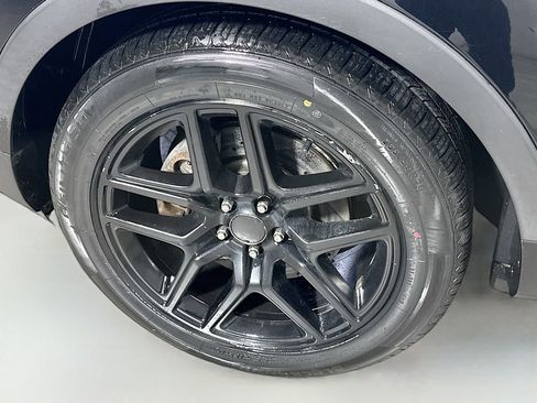 Used 2016 Ford Explorer Sport image 31