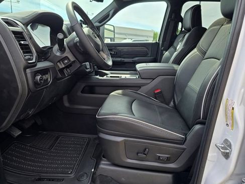 New 2026 RAM 3500 Limited AWD/4WD image 15