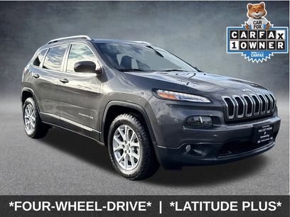 Used 2018 Jeep Cherokee Latitude Plus w/ Comfort/Convenience Group
