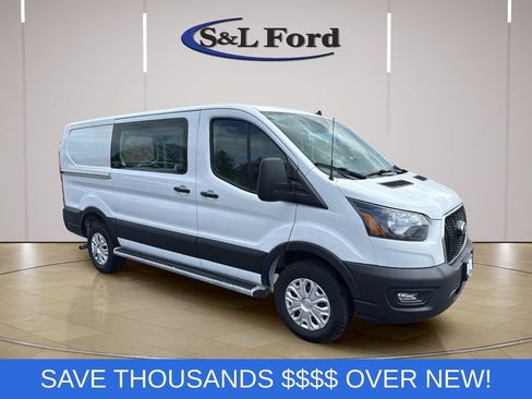 Certified 2025 Ford Transit 250 Low Roof w/ Exterior Upgrade Package RWD image 11