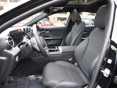 Used 2025 Mercedes-Benz C 300 4MATIC Sedan image 20