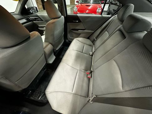 Used 2015 Honda Accord LX image 12