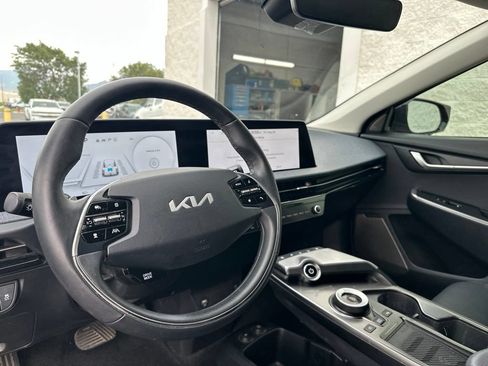Used 2023 Kia EV6 Wind w/ Wind Technology Package AWD/4WD image 10