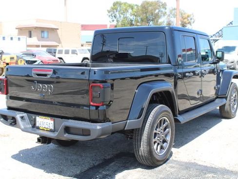 Used 2020 Jeep Gladiator Overland w/ Popular Equipment Package AWD/4WD image 4