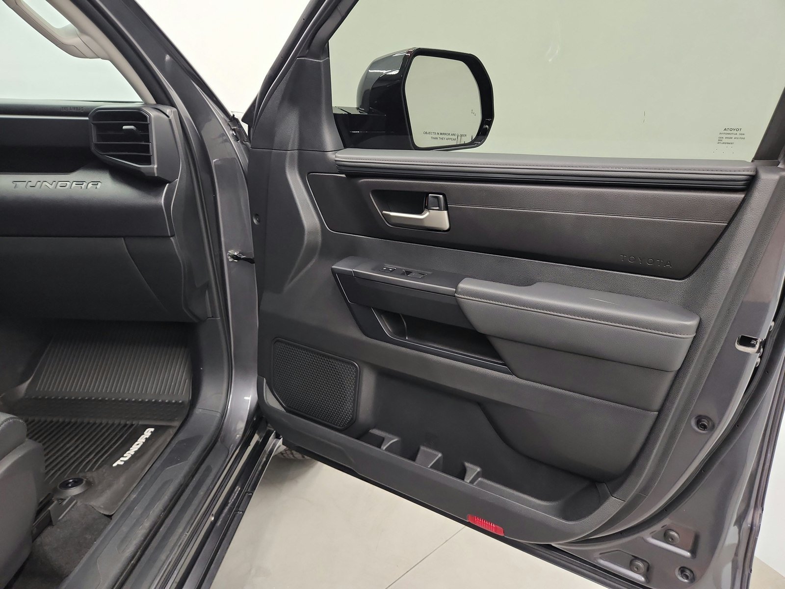 Used 2024 Toyota Tundra SR5 w/ SR5 Convenience Package AWD/4WD image 48