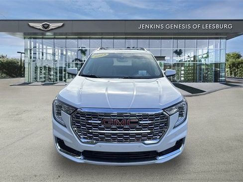Used 2023 GMC Terrain Denali w/ Denali Premium Package image 2