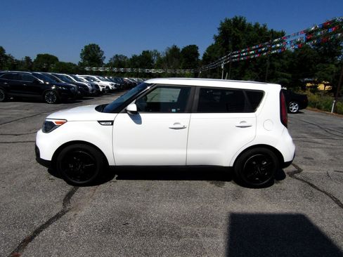 Used 2018 Kia Soul image 4