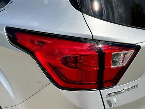 Used 2019 Ford Escape SE AWD/4WD image 23