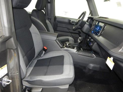 New 2025 Ford Bronco 4-Door image 19