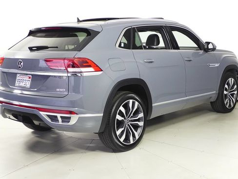 Certified 2022 Volkswagen Atlas Cross Sport SEL Premium R-Line AWD/4WD image 7