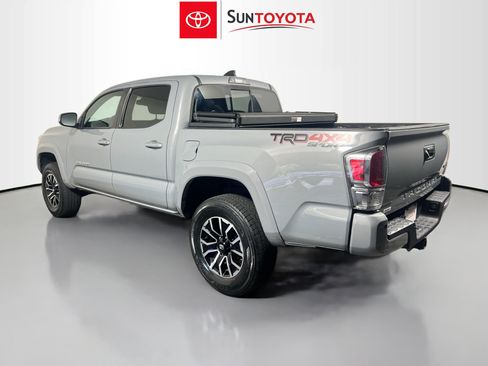 Used 2021 Toyota Tacoma TRD Sport w/ Technology Package AWD/4WD image 6