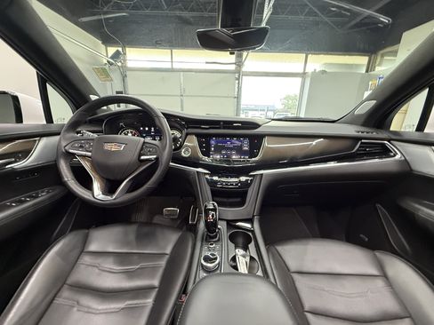 Used 2022 Cadillac XT6 Sport w/ Platinum Package AWD/4WD image 8