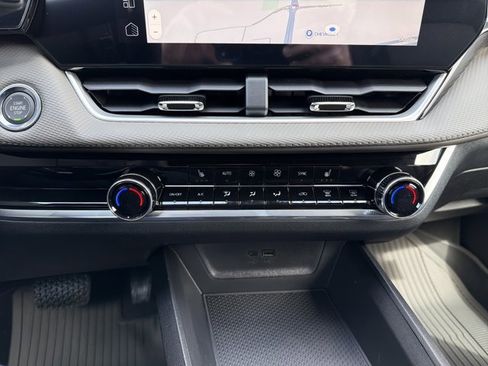 New 2026 Chevrolet Equinox LT image 19