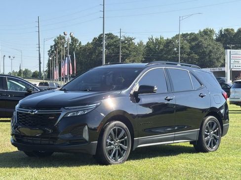Used 2023 Chevrolet Equinox RS w/ RS Leather Package FWD image 14