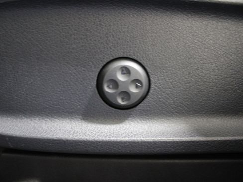 Used 2024 Mercedes-Benz GLB 250 image 4