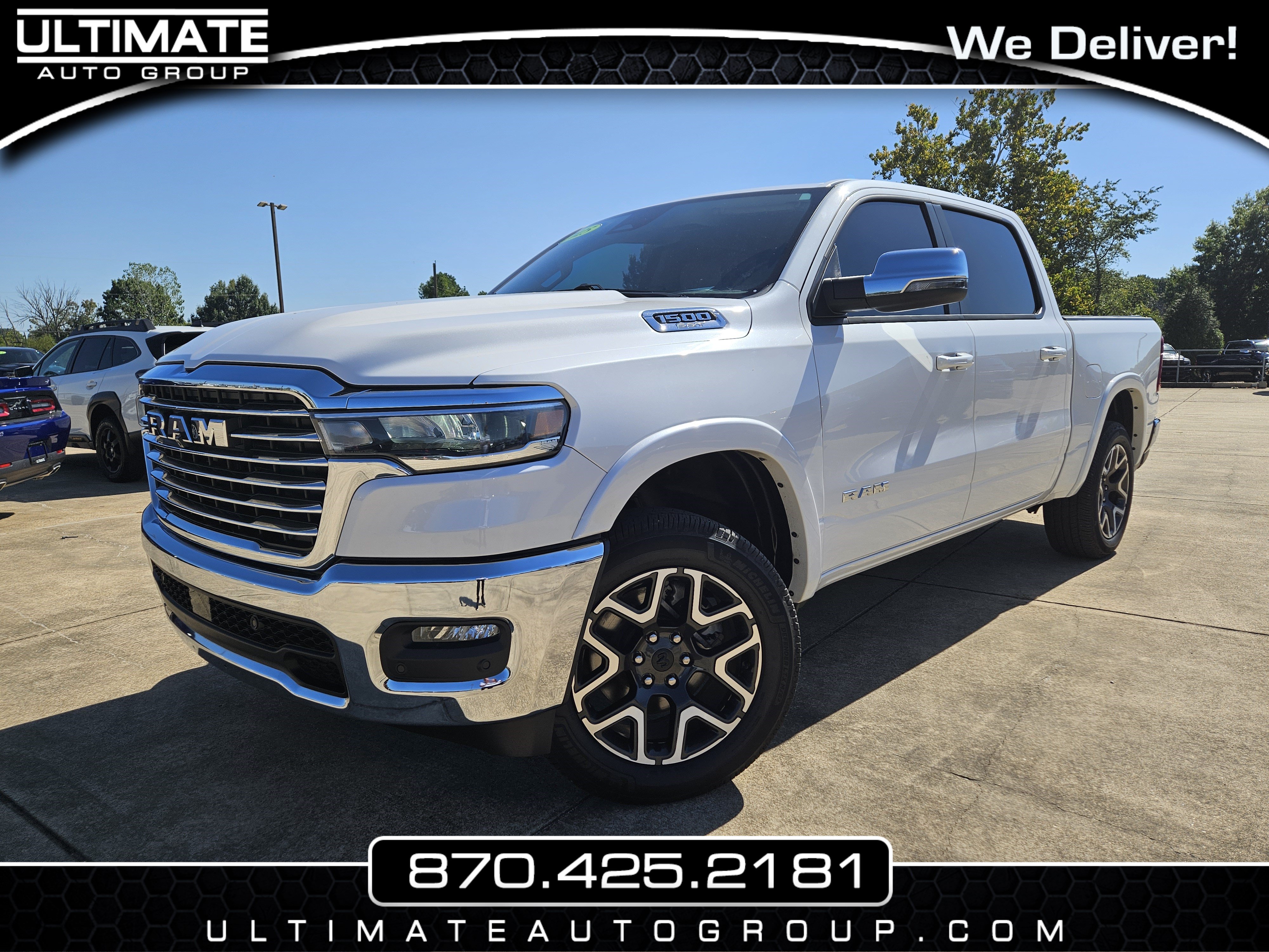 Used 2025 RAM 1500 Laramie AWD/4WD image 1