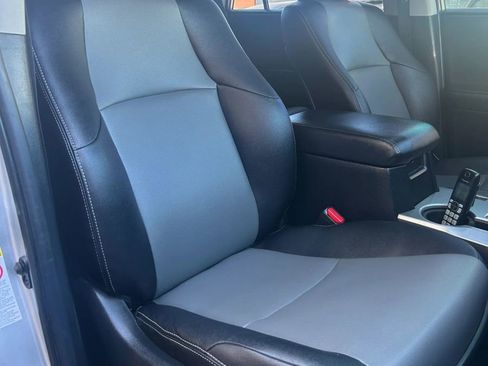 Used 2014 Toyota 4Runner SR5 Premium image 46