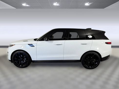 Used 2026 Land Rover Range Rover Sport SE AWD/4WD image 2