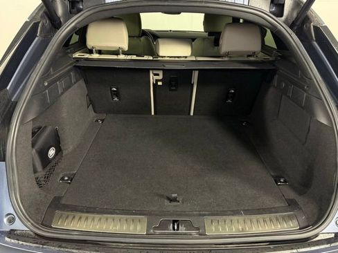 Certified 2023 Land Rover Range Rover Velar R-Dynamic S image 18