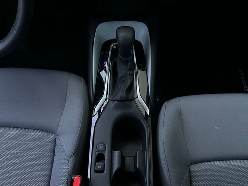 Used 2025 Toyota Corolla SE image 14