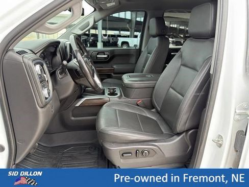 Used 2021 GMC Sierra 1500 SLT w/ SLT Premium Plus Package AWD/4WD image 16