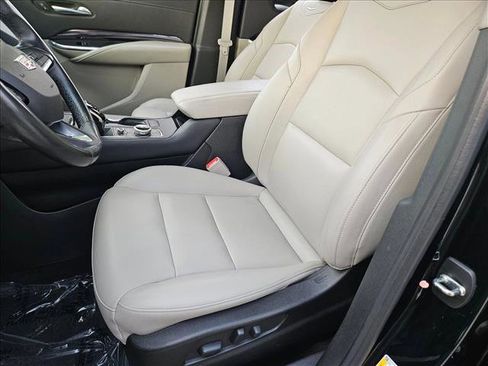 Used 2022 Cadillac XT4 Luxury image 15