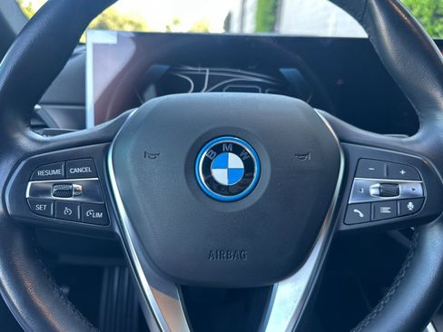 Used 2023 BMW i4 eDrive35 image 29