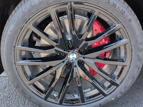 New 2026 BMW X5 xDrive40i w/ Executive Package AWD/4WD image 13
