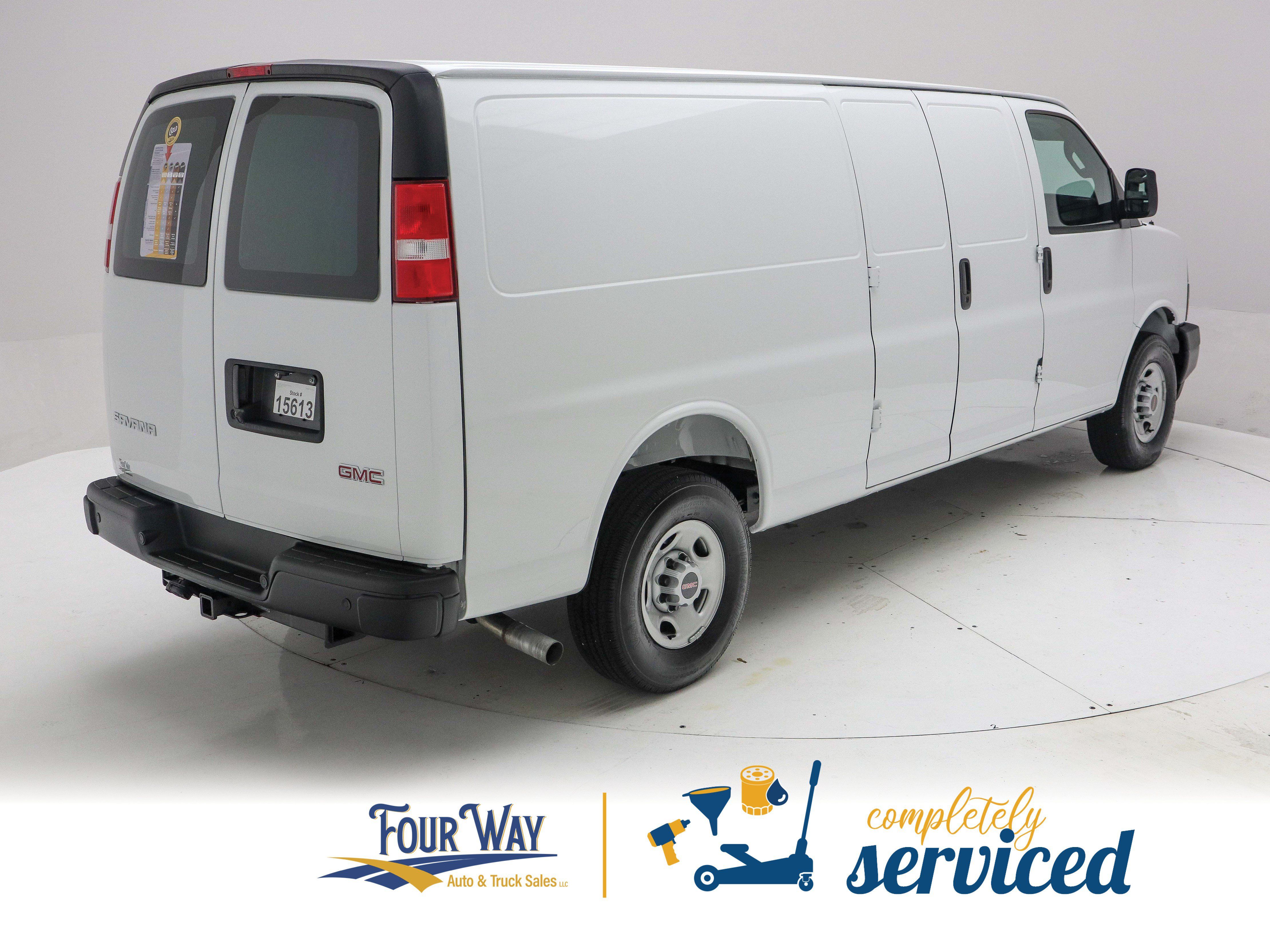 Used 2025 GMC Savana 2500 Extended w/ Driver Convenience Package RWD image 4