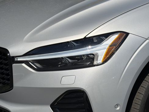 Certified 2025 Volvo XC60 B5 Plus image 47